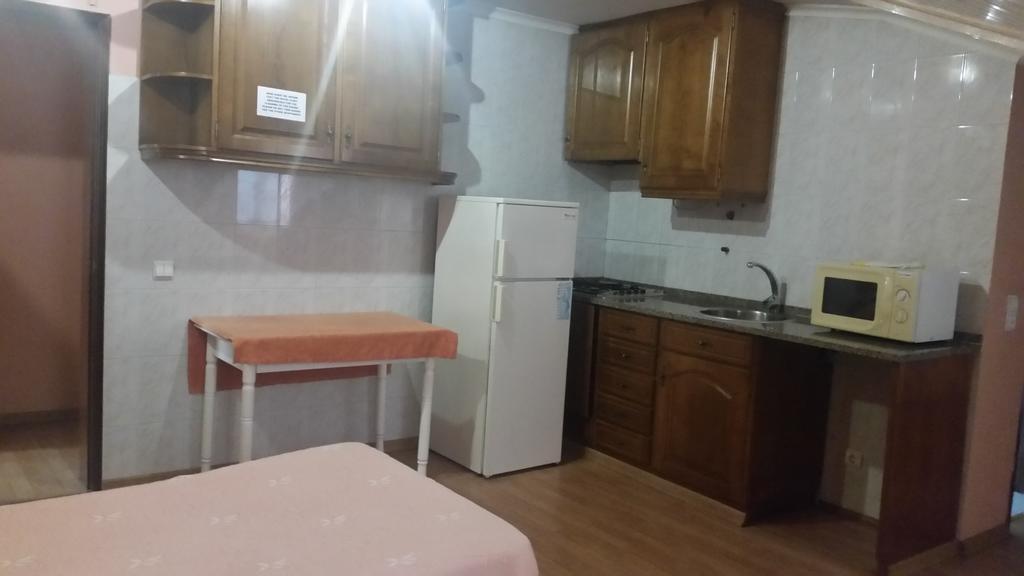 Отель Pensao Residencial Roma Лиссабон Номер фото